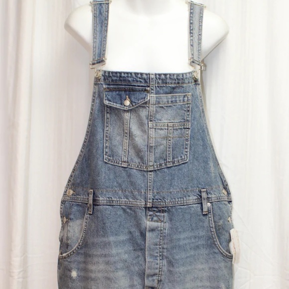 Free People Pants - Women’s denim overalls jean jumpsuit- Free People New With Tags size 31